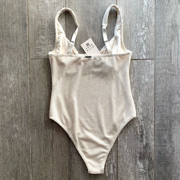 🔥🔥BILLABONG - SUMMER HIGH UNDERWIRE ONE PIECE🔥 - Picture 7 of 9